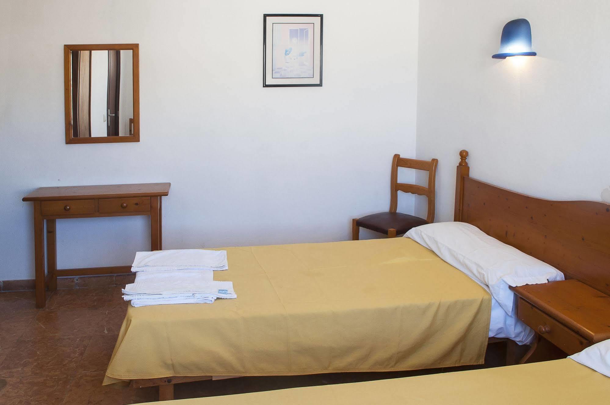 Surfing Concept Hostel Cala Ratjada  Zewnętrze zdjęcie