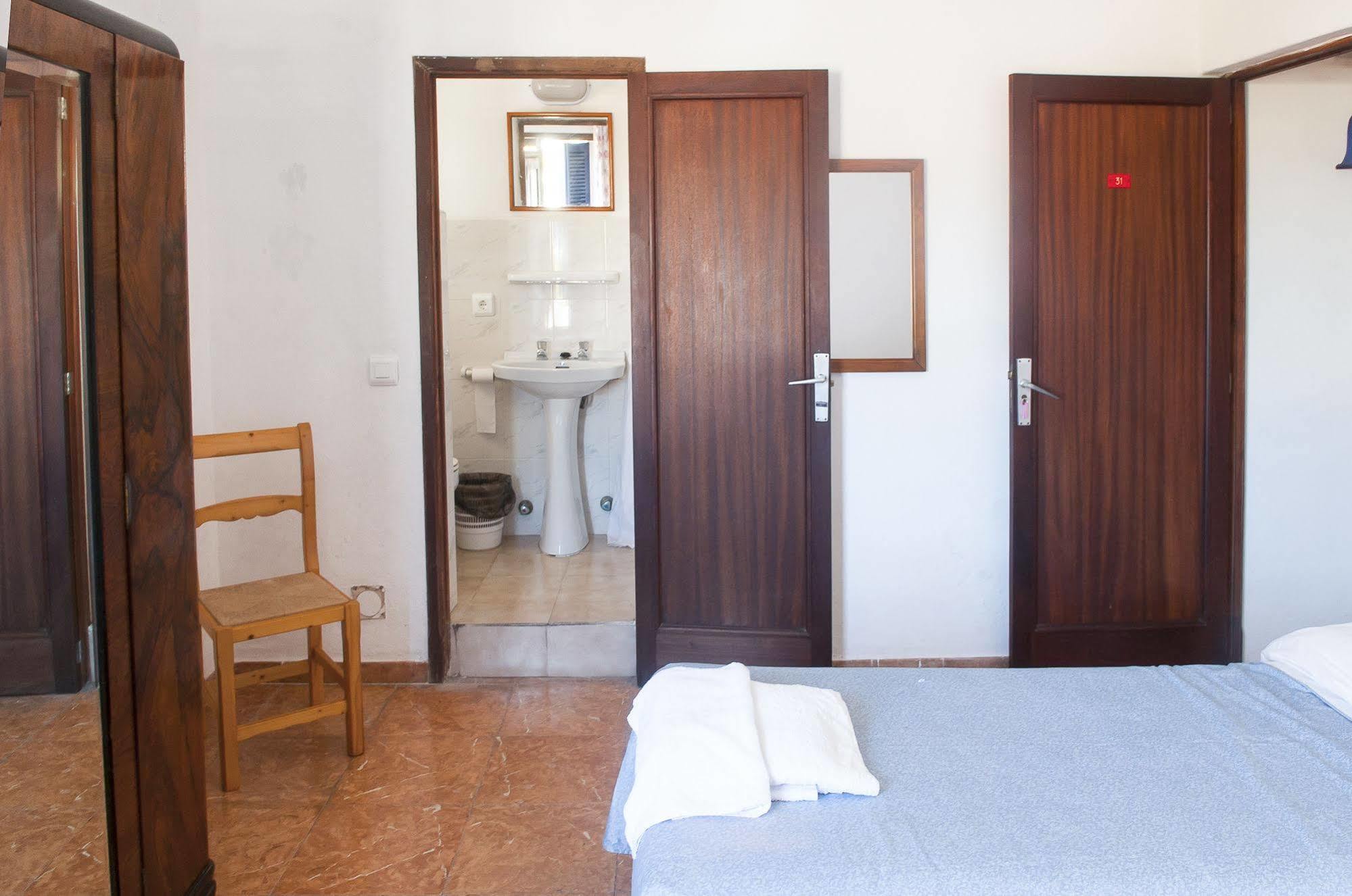 Surfing Concept Hostel Cala Ratjada  Zewnętrze zdjęcie
