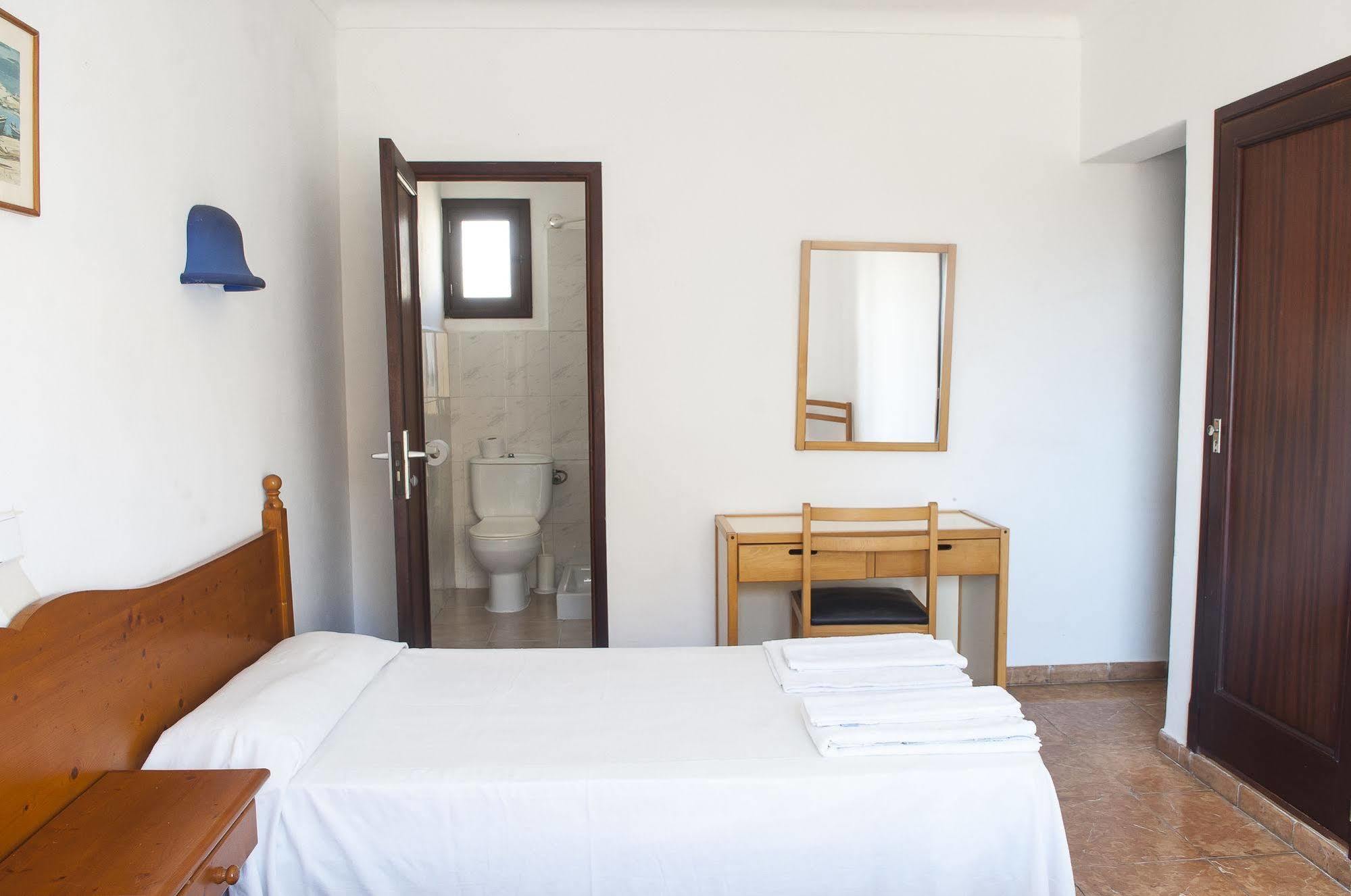 Surfing Concept Hostel Cala Ratjada  Zewnętrze zdjęcie